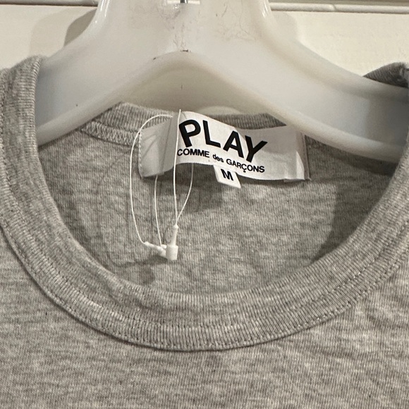 Comme des Garcons Gray Crewneck Tee Red Heart Graphic Gray Soft Heathered M - Picture 3 of 9